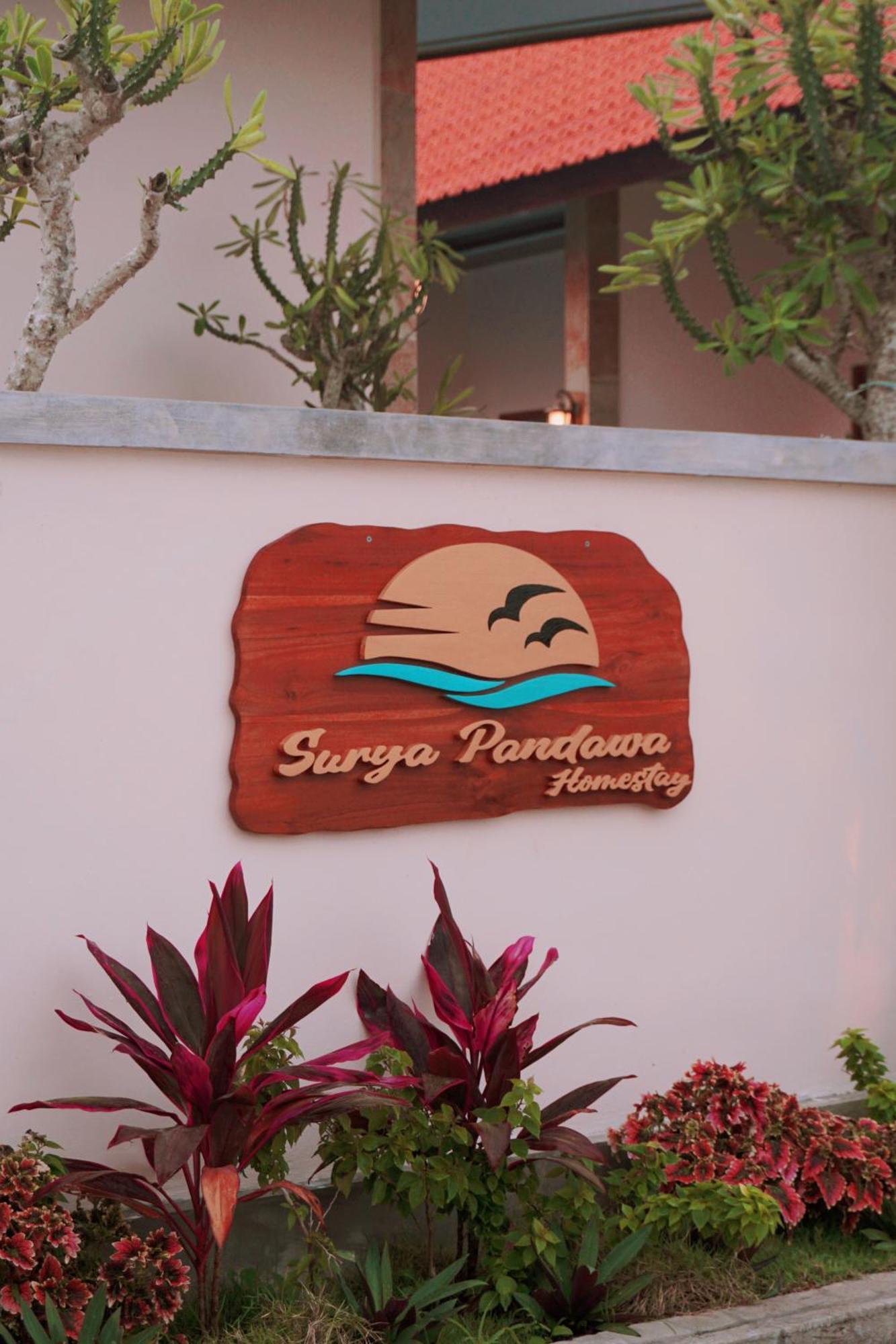 Surya Pandawa Homestay อูงาซัน ภายนอก รูปภาพ