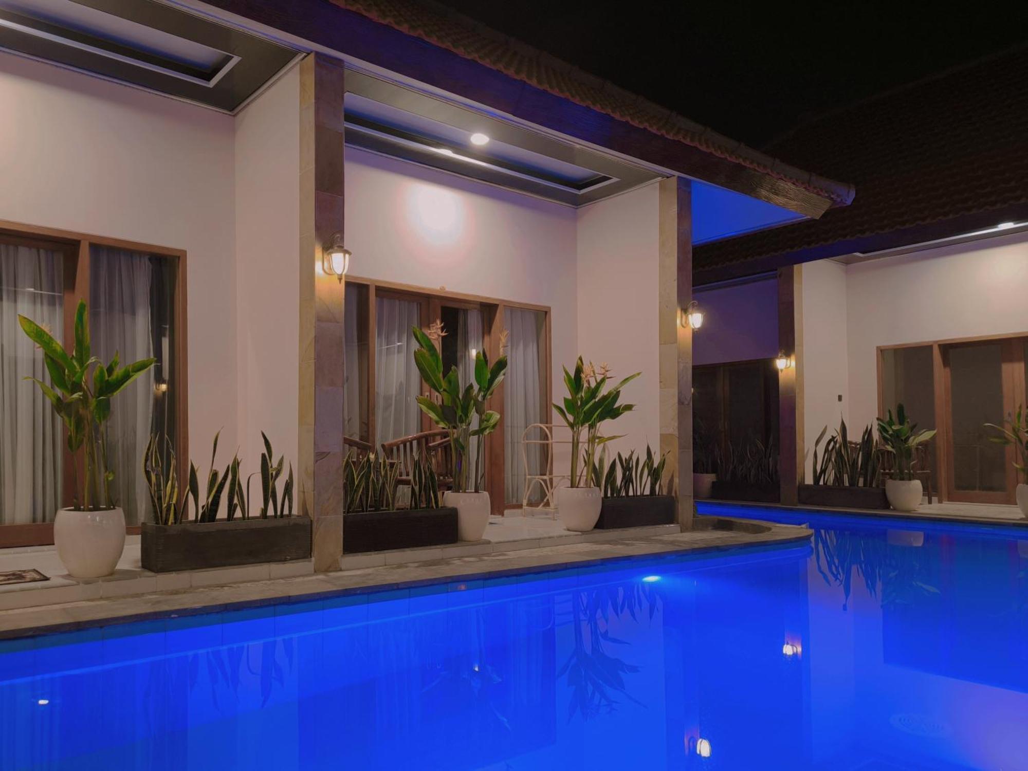 Surya Pandawa Homestay อูงาซัน ภายนอก รูปภาพ