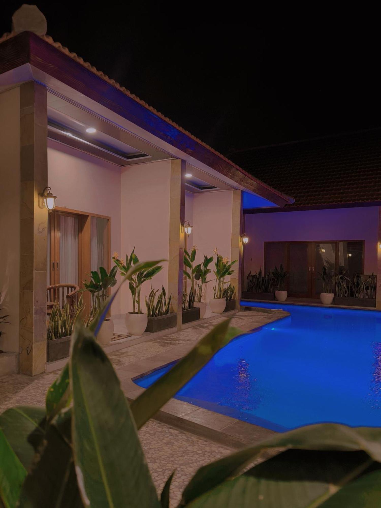 Surya Pandawa Homestay อูงาซัน ภายนอก รูปภาพ