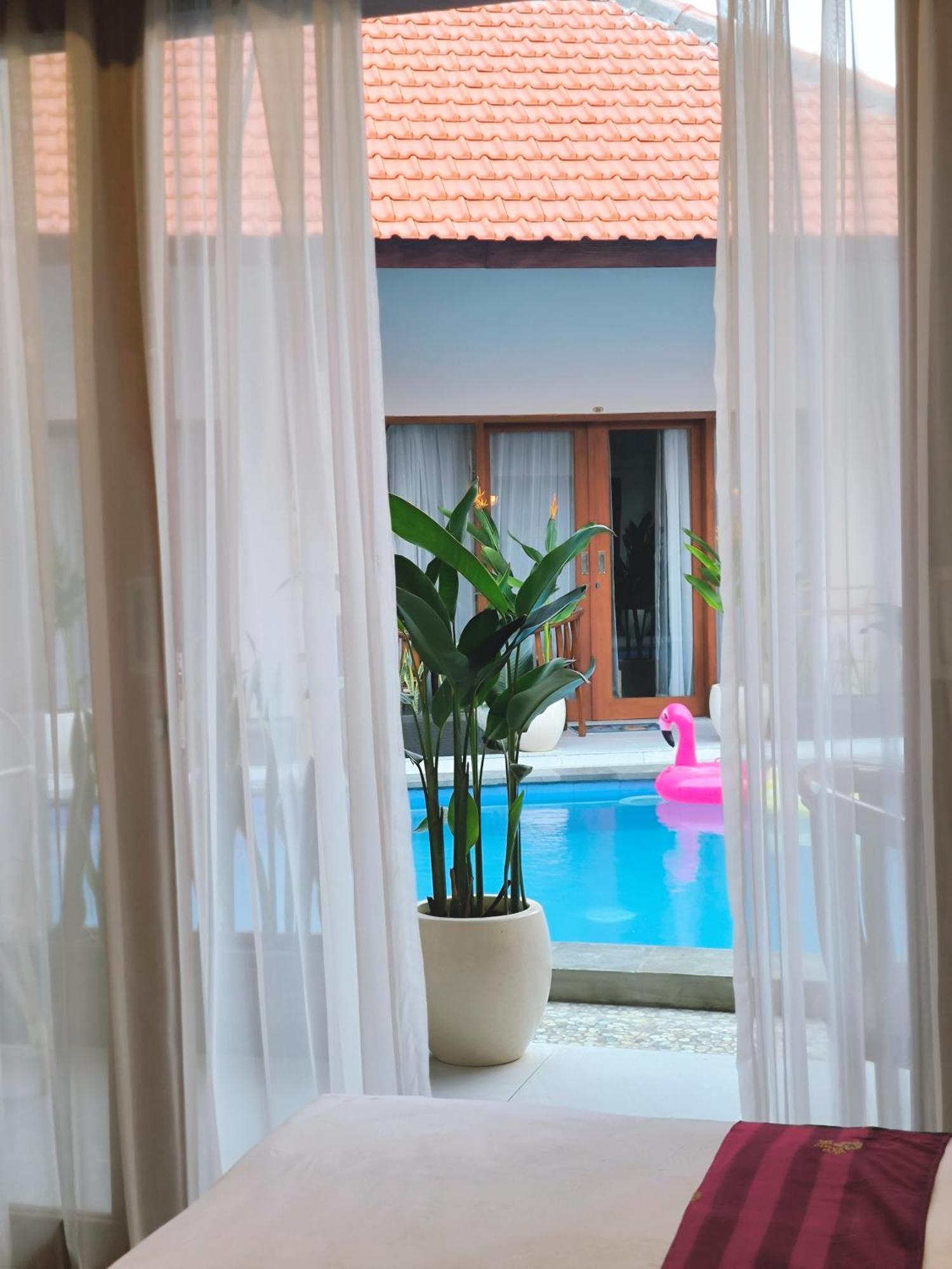 Surya Pandawa Homestay อูงาซัน ภายนอก รูปภาพ